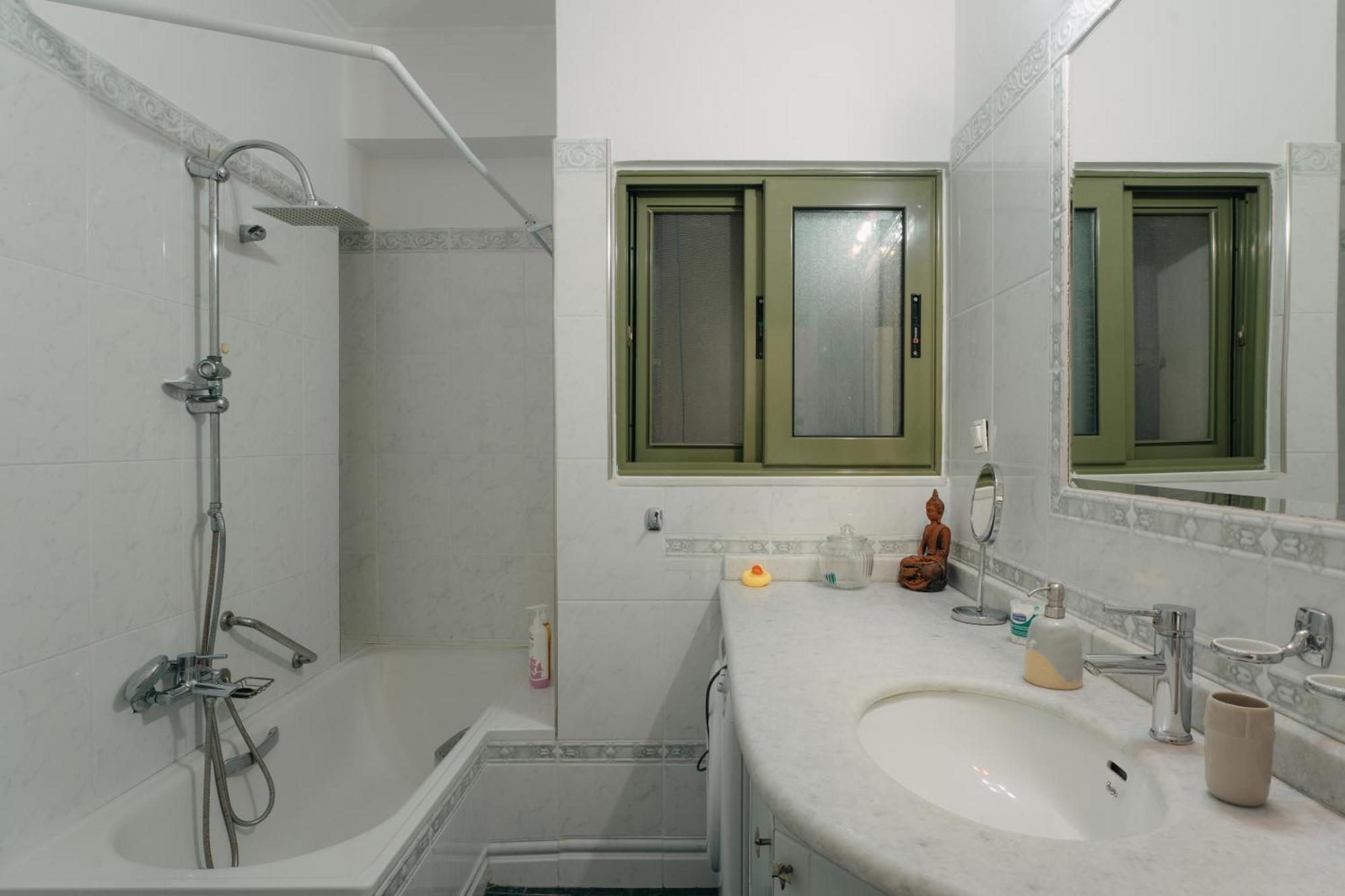 Lazarus 2Bd Apartment In The Center 파트라 외부 사진